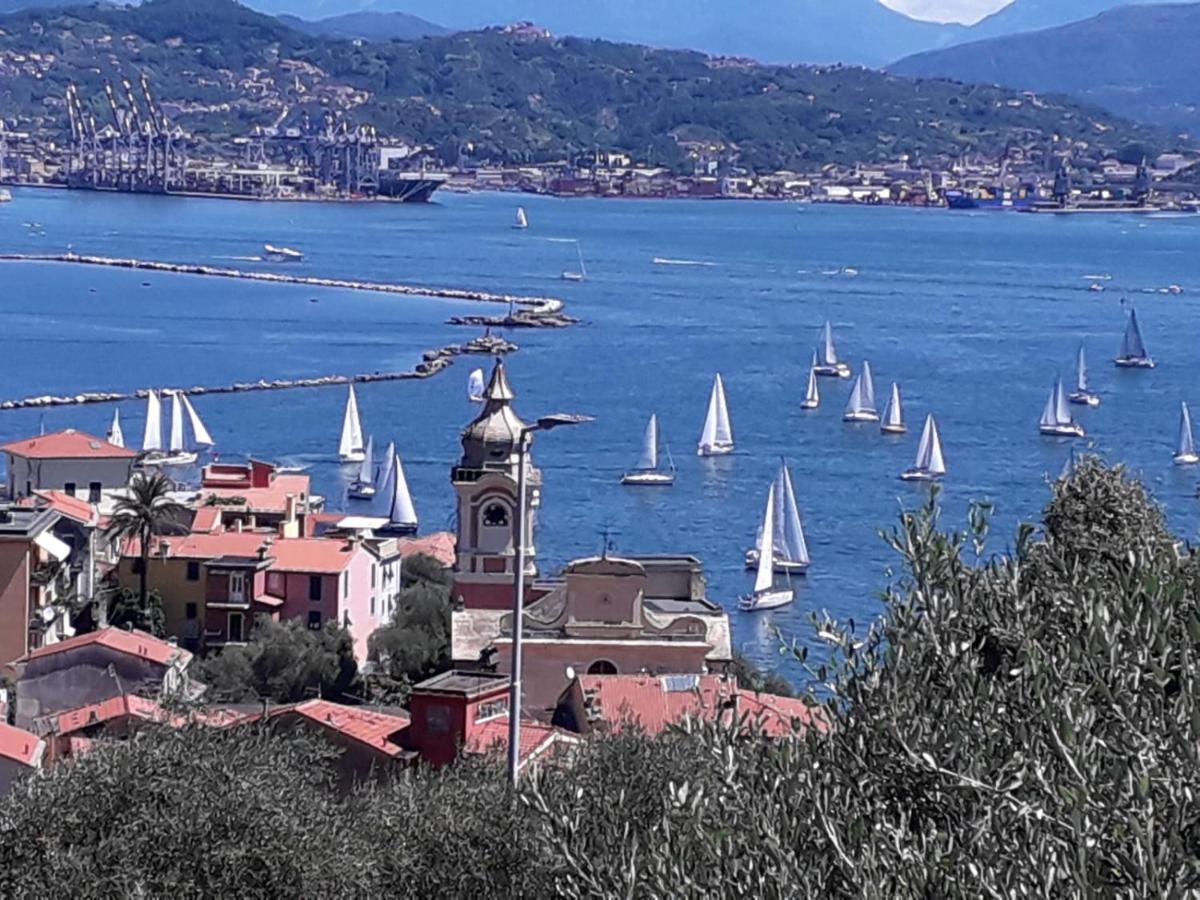 la stanzetta viola Hotel Fezzano  Kültér fotó